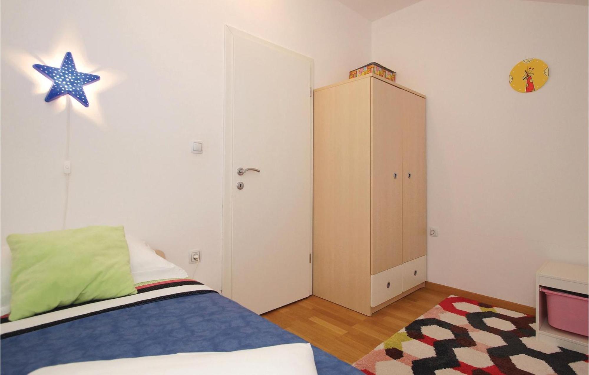 Awesome Apartment In Racisce With Wifi Esterno foto