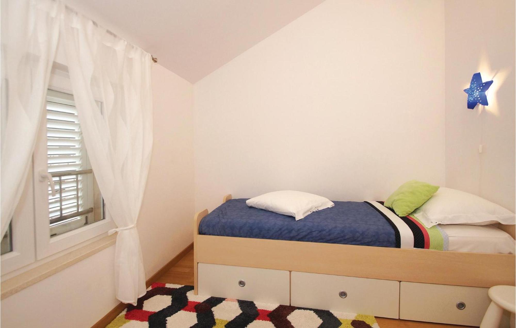 Awesome Apartment In Racisce With Wifi Esterno foto