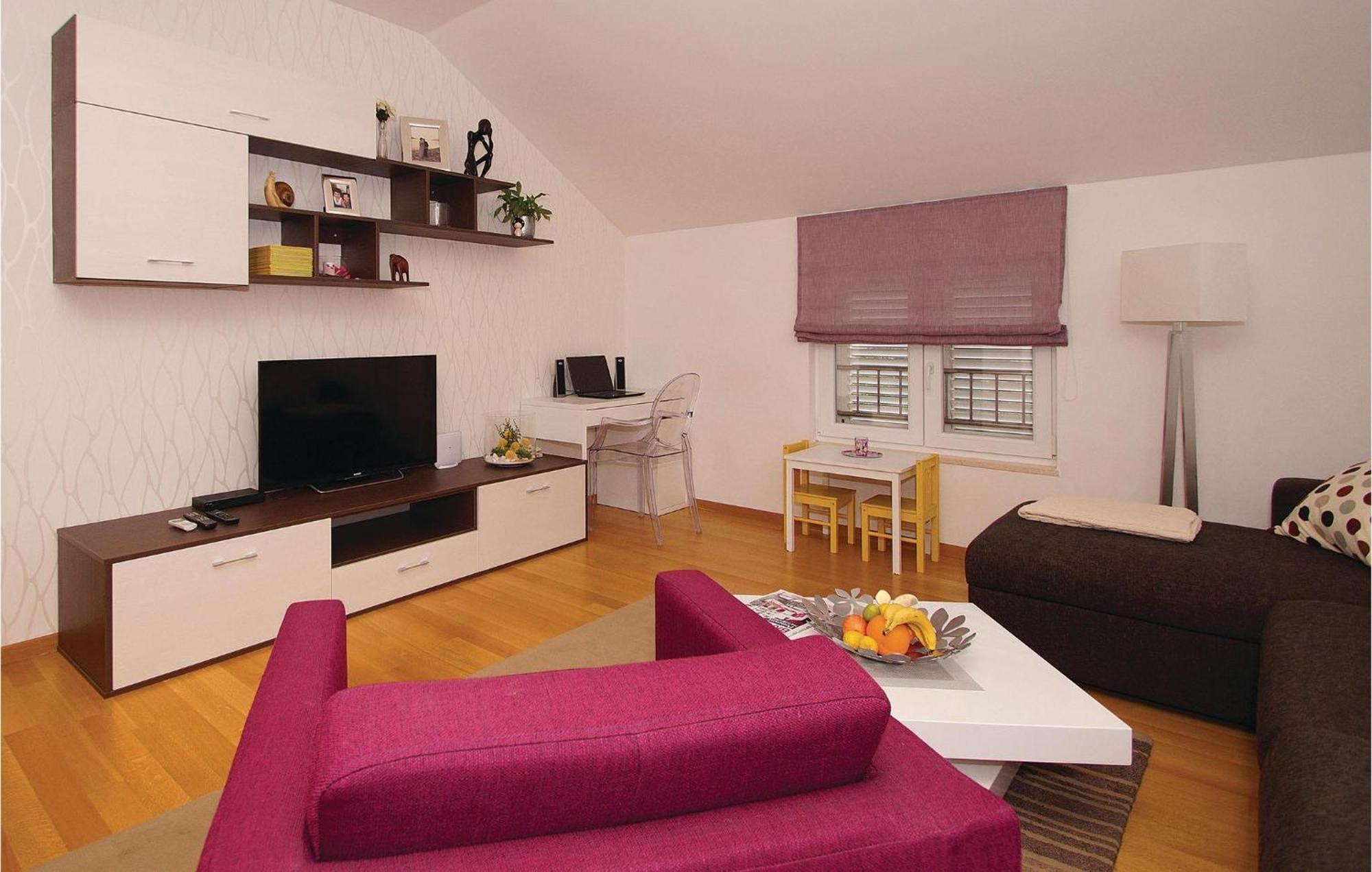 Awesome Apartment In Racisce With Wifi Esterno foto