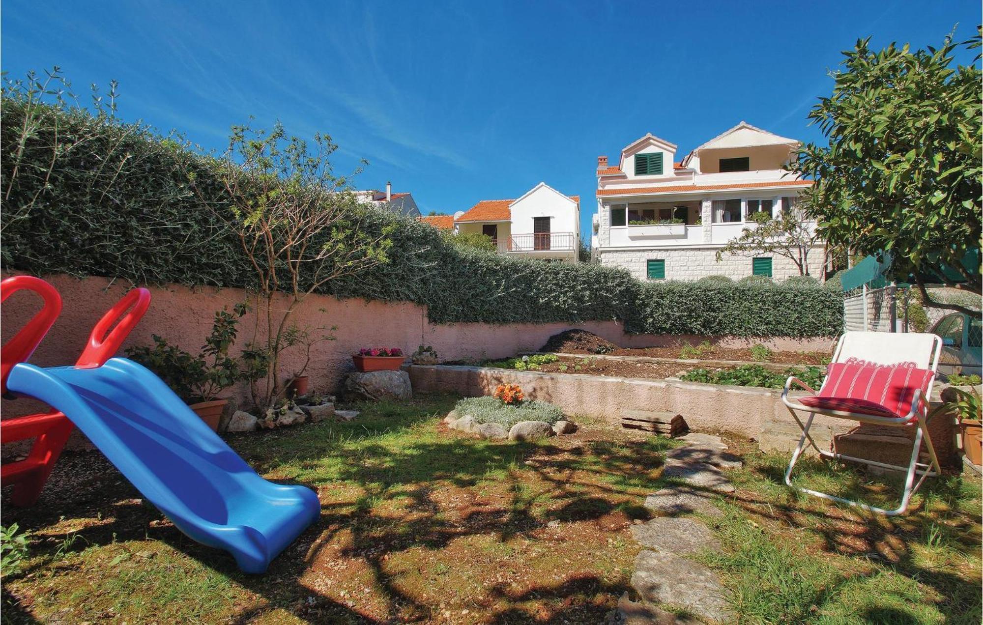 Awesome Apartment In Racisce With Wifi Esterno foto